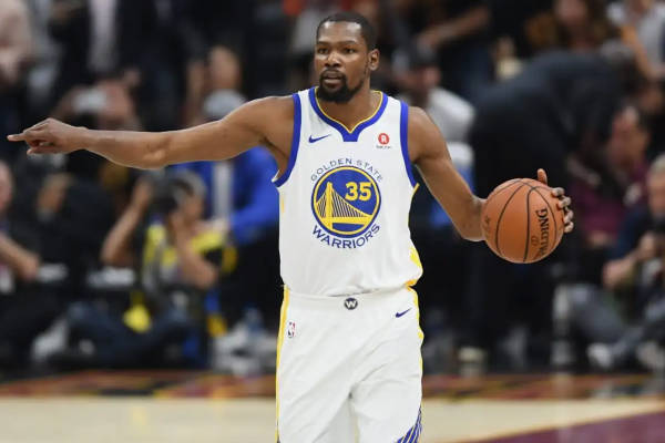 太陽(yáng)雙星閃耀：杜蘭特與布克搭檔，潛力無(wú)限